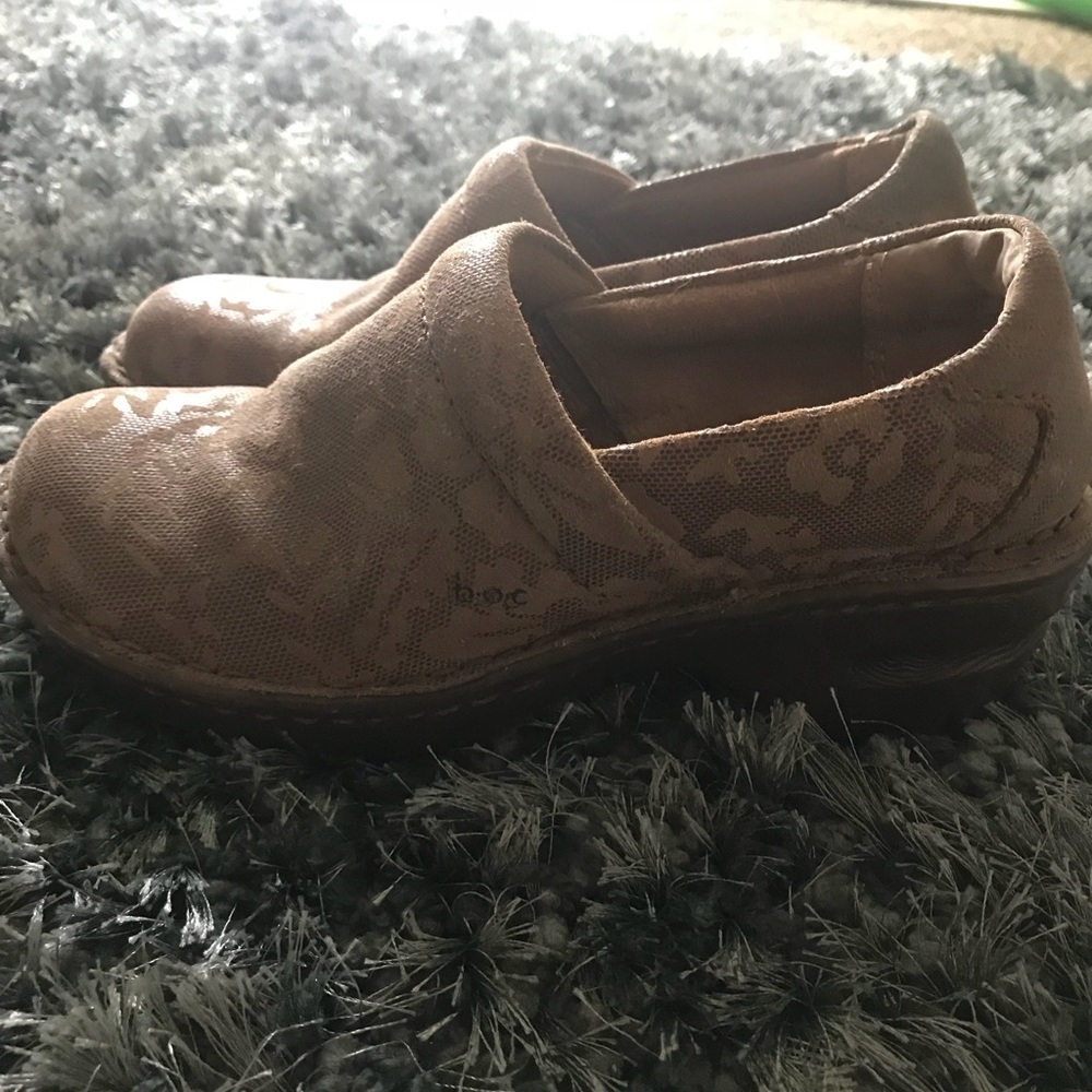 Born clogs